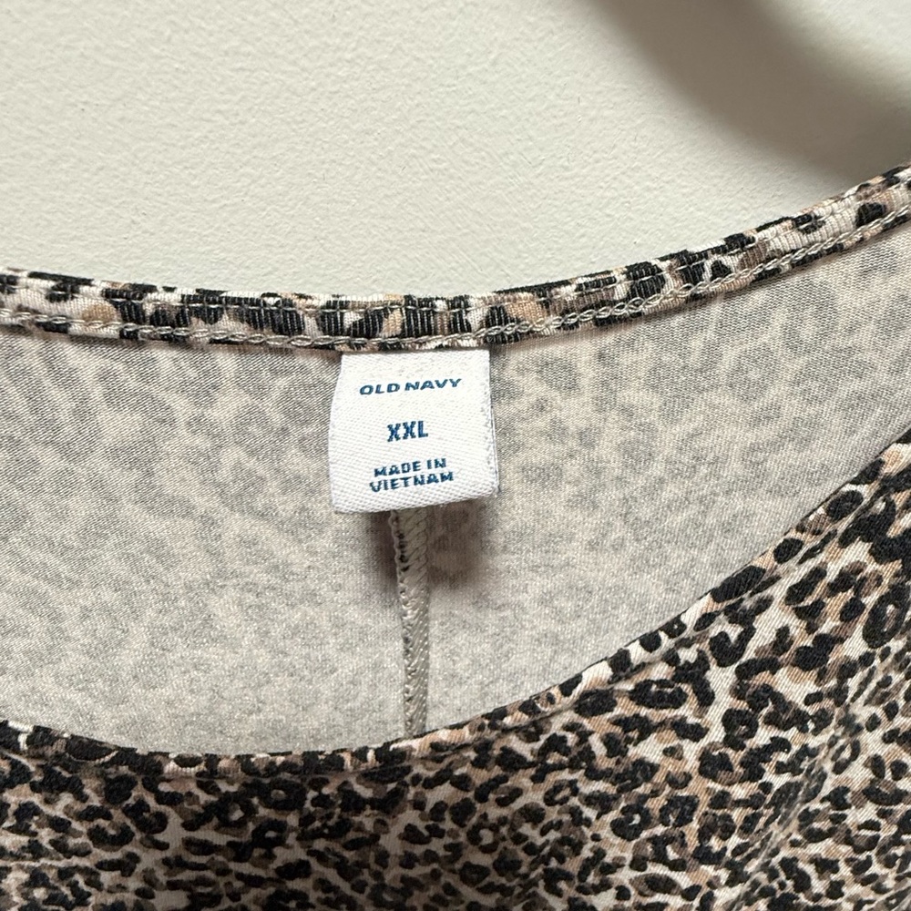 Old Navy Animal Print Midi Dress - Picture 3 of 3